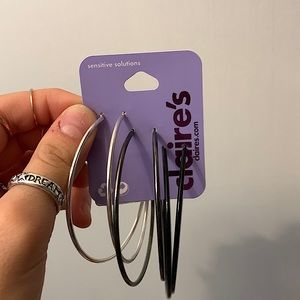 silver, grey, and black hoops